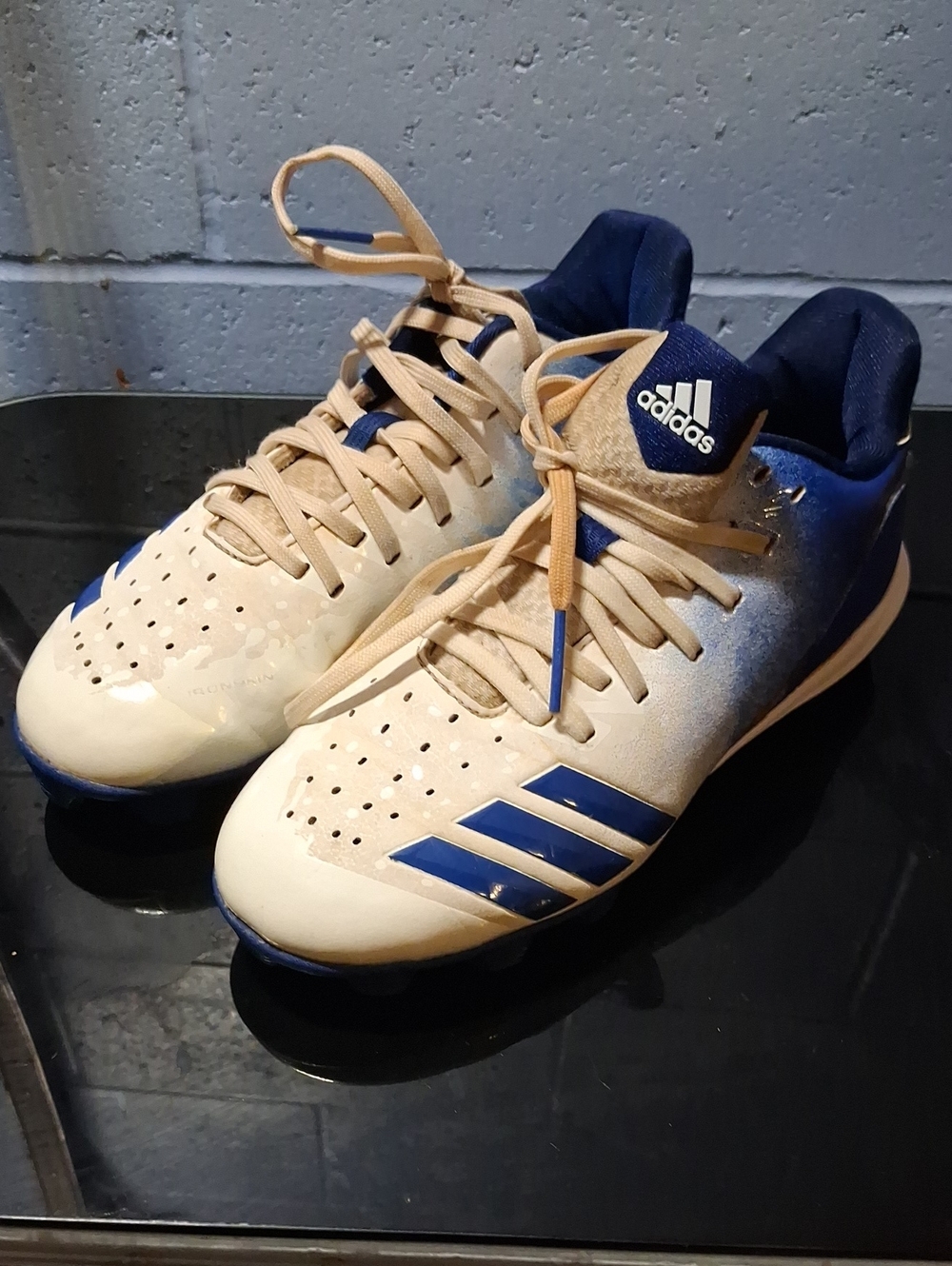 adidas Kids Blue and White Baseball Or Softball Cleats